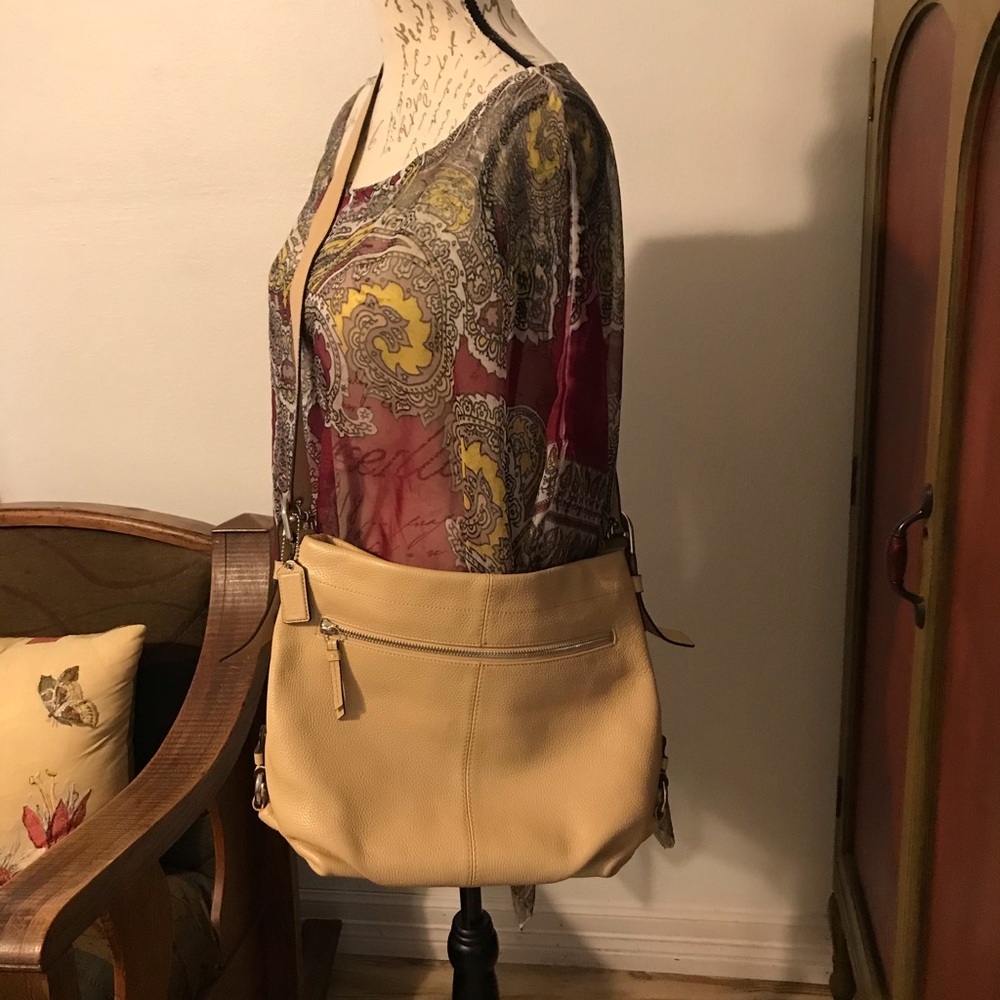 COPY - Vintage Coach pebble grain leather shoulde… - Picture 1 of 8